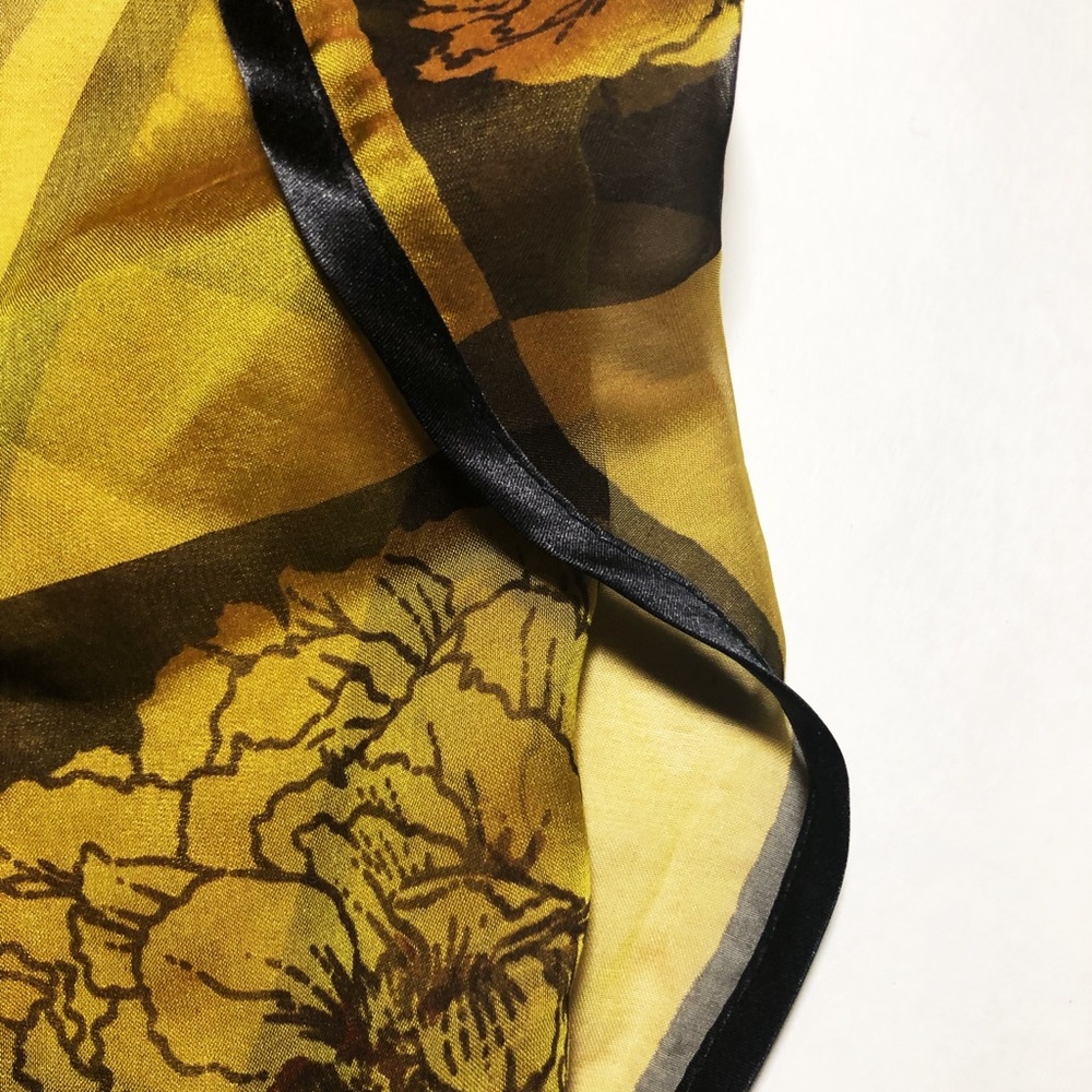 Bernies of New York floral scarf rectangular